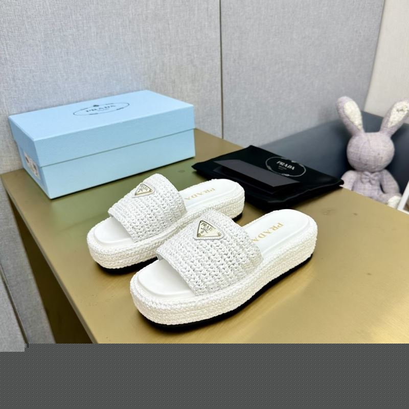 Pra*a slippers